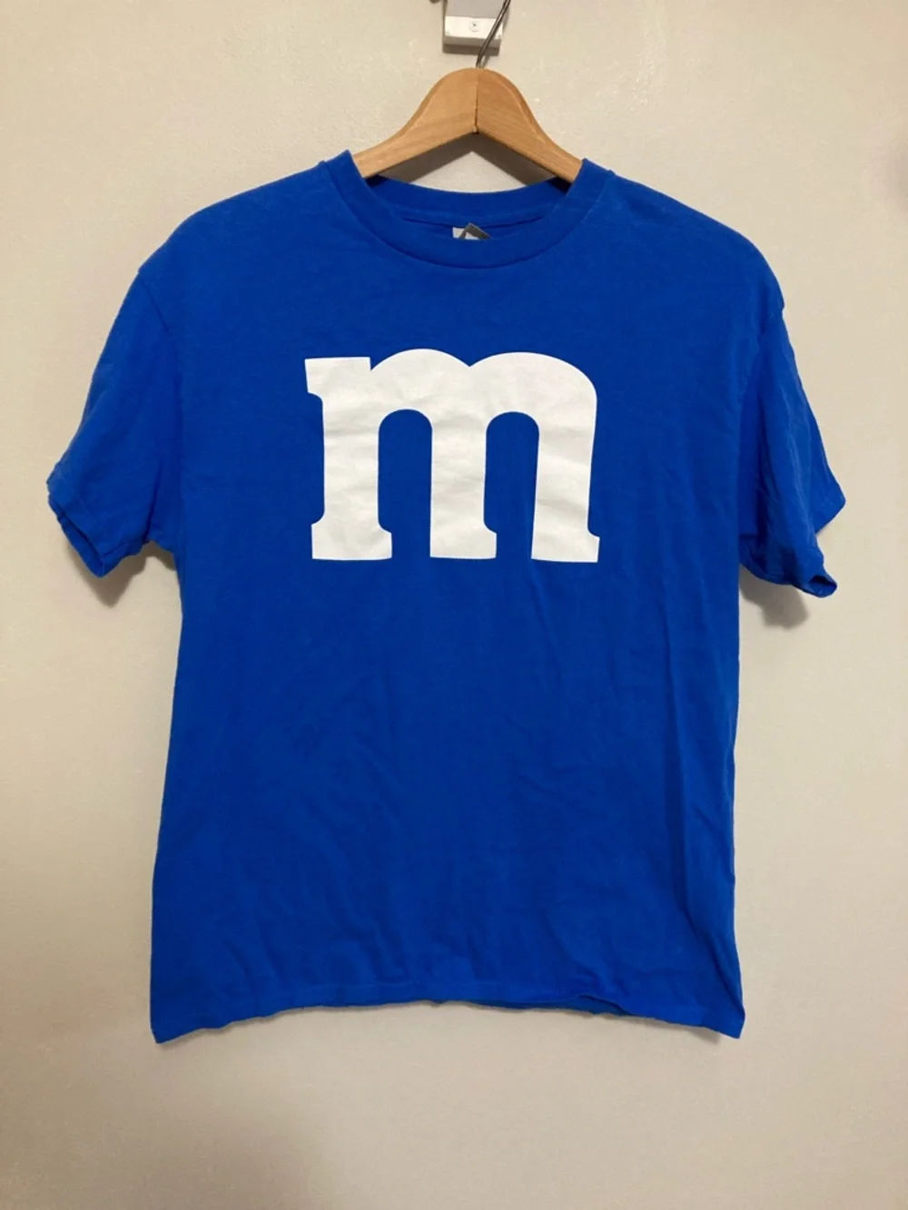 Gildan Royal Blue Tee with White m, M&M costume t-shirt, size medium